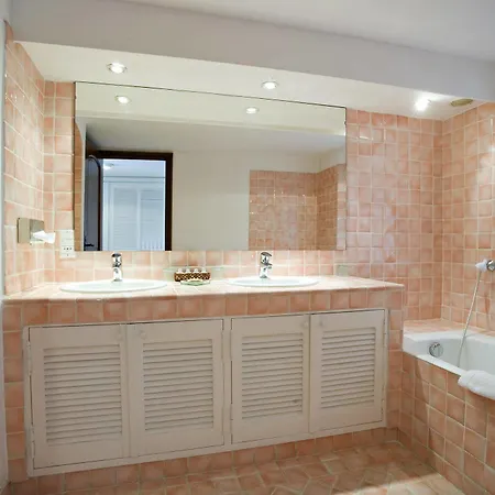 Hotel Saint-vincent 3*
